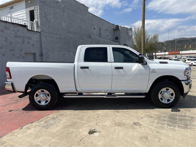 2024 Ram 3500 Tradesman Crew Cab 4x4 6'4" Box