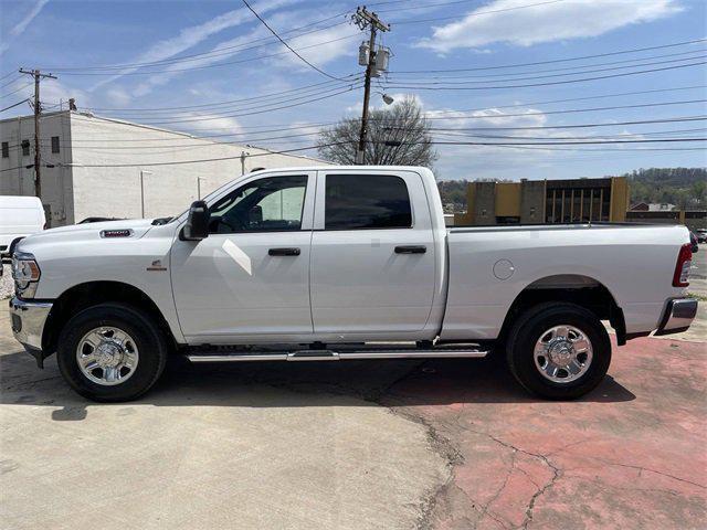 2024 Ram 3500 Tradesman Crew Cab 4x4 6'4" Box