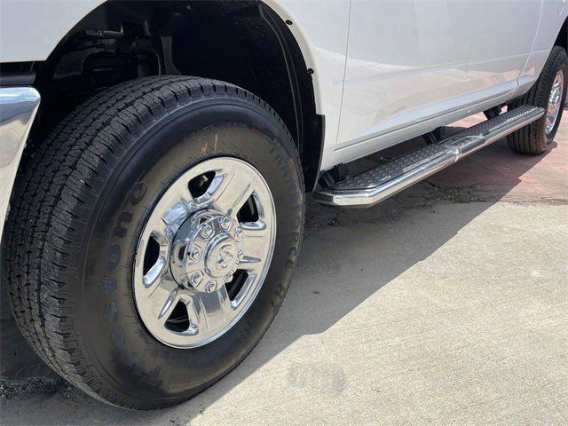 2024 Ram 3500 Tradesman Crew Cab 4x4 6'4" Box