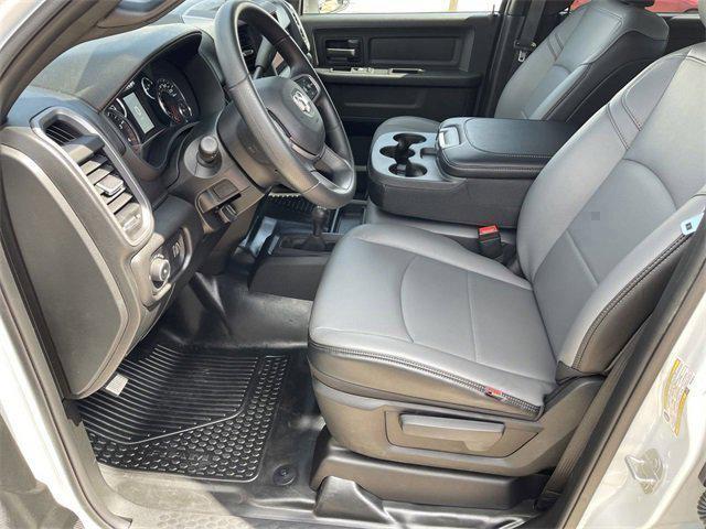 2024 Ram 3500 Tradesman Crew Cab 4x4 6'4" Box