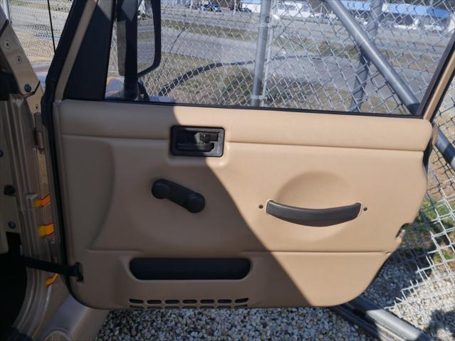 1999 Jeep Wrangler Sahara