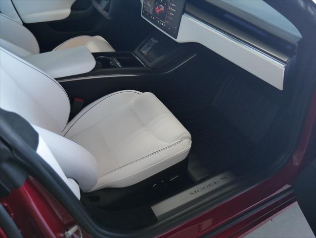 2022 Tesla Model S Plaid Tri Motor All-Wheel Drive