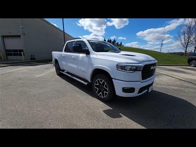 2025 RAM Ram 1500 RAM 1500 LARAMIE CREW CAB 4X4 57 BOX