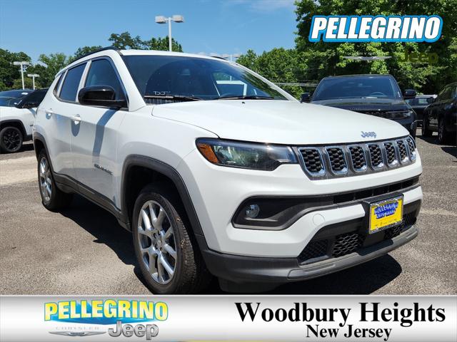 2024 Jeep Compass COMPASS LATITUDE LUX 4X4