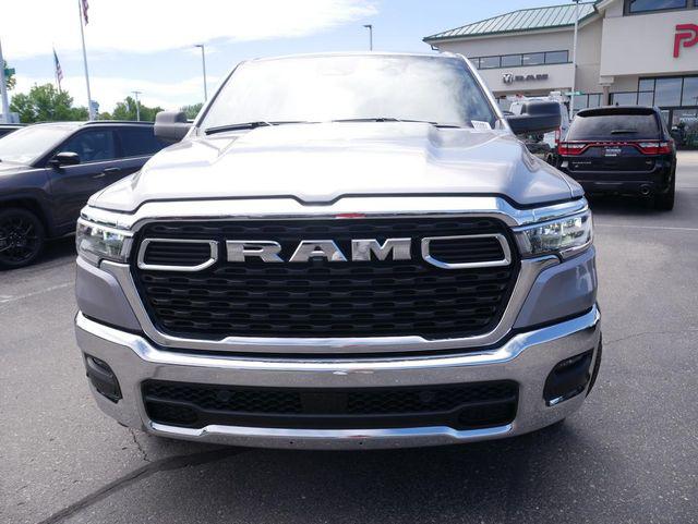 2025 RAM Ram 1500 RAM 1500 BIG HORN CREW CAB 4X4 64 BOX