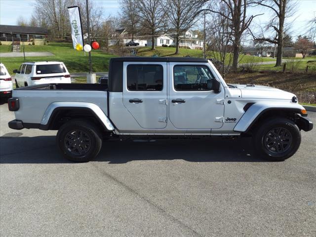 2024 Jeep Gladiator GLADIATOR SPORT S 4X4