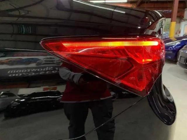 2019 Acura TLX Standard