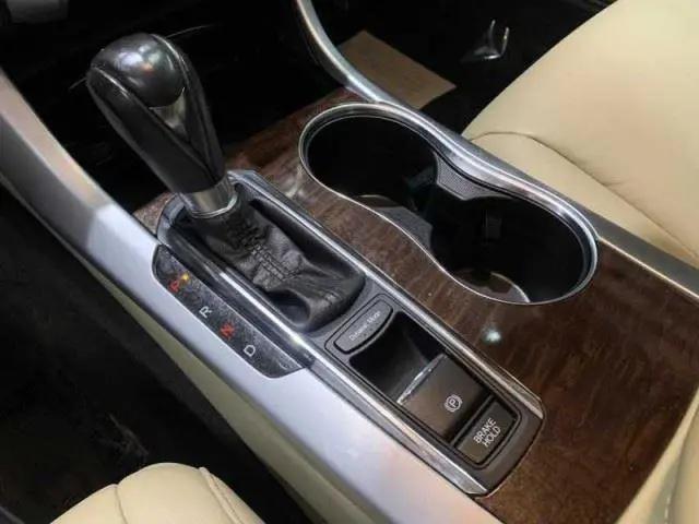 2019 Acura TLX Standard