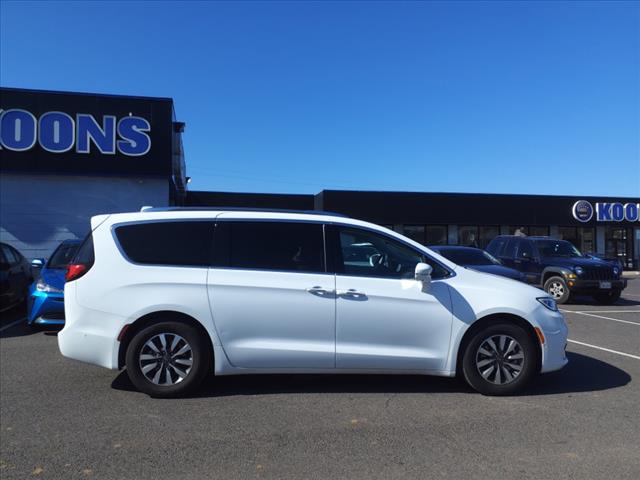 2021 Chrysler Pacifica Hybrid Touring L