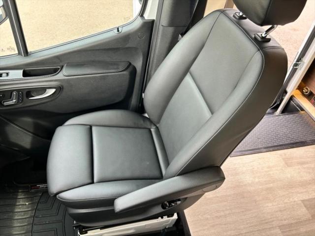 2023 Mercedes-Benz Sprinter 3500XD Chassis Standard Roof V6