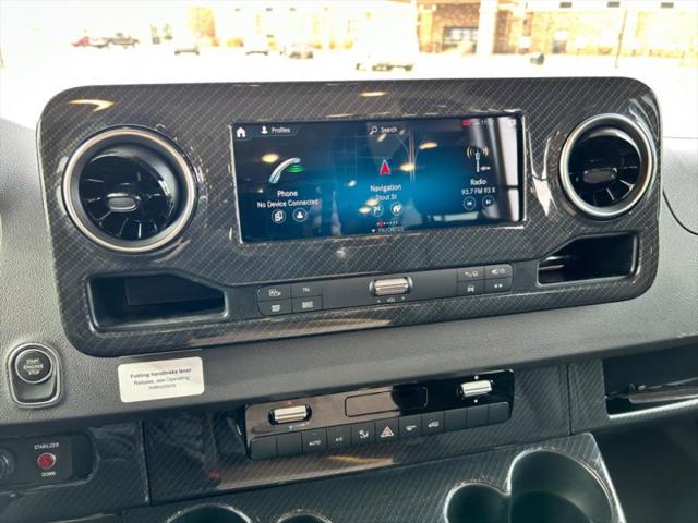 2023 Mercedes-Benz Sprinter 3500XD Chassis Standard Roof V6