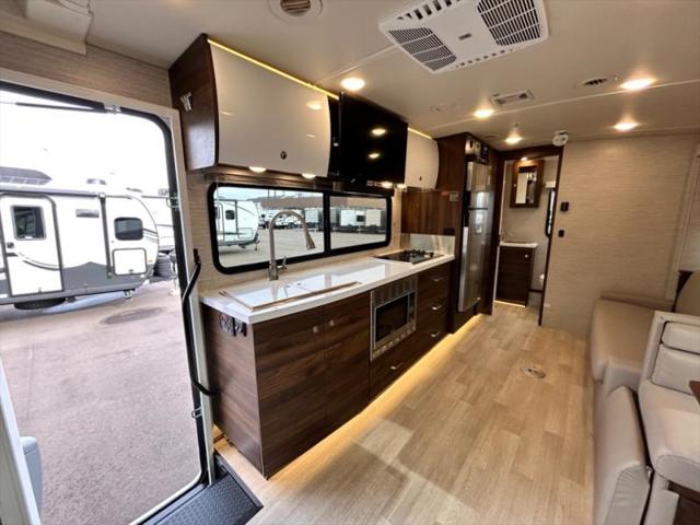 2023 Mercedes-Benz Sprinter 3500XD Chassis Standard Roof V6