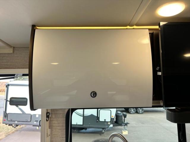 2023 Mercedes-Benz Sprinter 3500XD Chassis Standard Roof V6