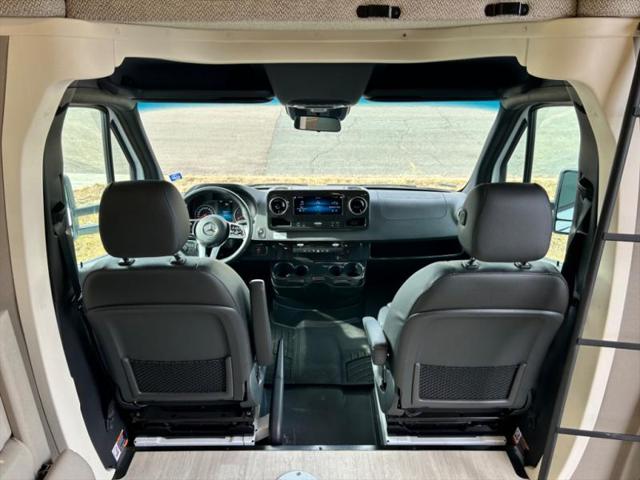 2023 Mercedes-Benz Sprinter 3500XD Chassis Standard Roof V6