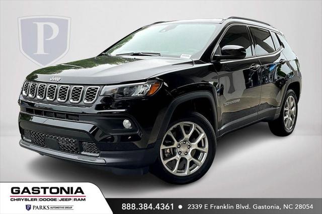 2024 Jeep Compass COMPASS LATITUDE LUX 4X4