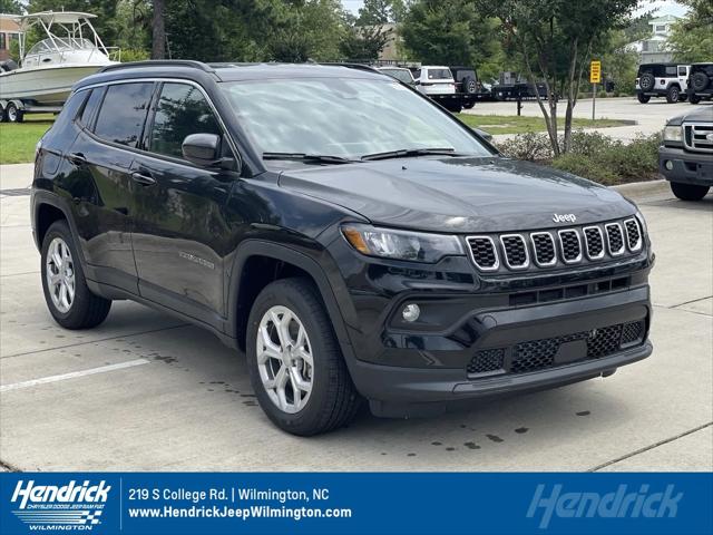 2024 Jeep Compass COMPASS LATITUDE 4X4