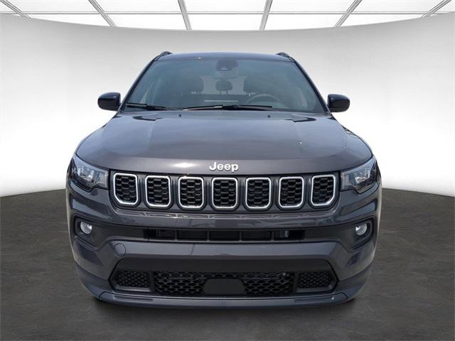 2024 Jeep Compass COMPASS LATITUDE LUX 4X4