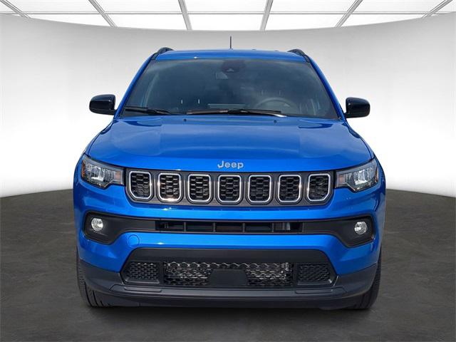 2024 Jeep Compass COMPASS LATITUDE LUX 4X4