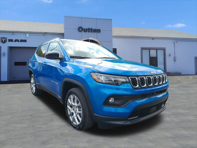 2024 Jeep Compass COMPASS LATITUDE LUX 4X4