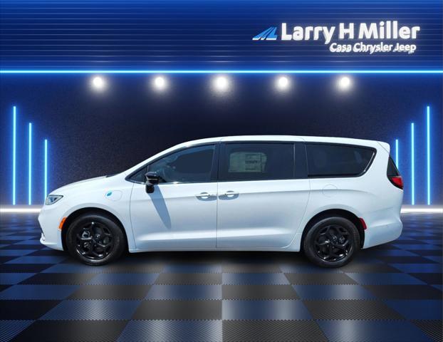 2024 Chrysler Pacifica Hybrid PACIFICA PLUG-IN HYBRID S APPEARANCE