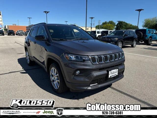 2024 Jeep Compass COMPASS LATITUDE LUX 4X4