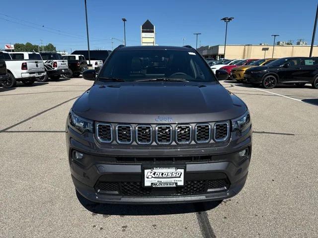 2024 Jeep Compass COMPASS LATITUDE LUX 4X4