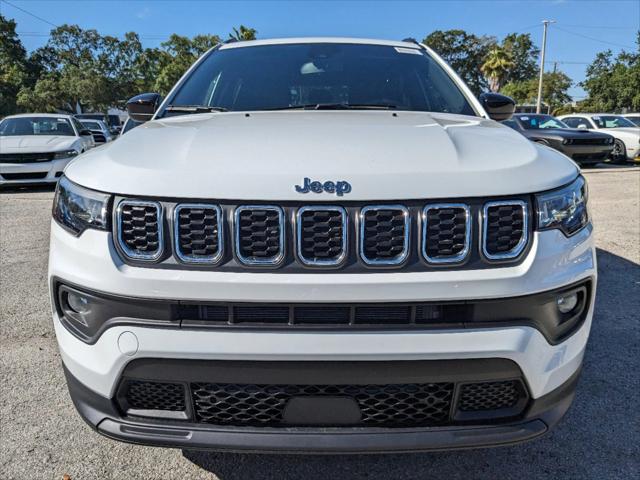 2024 Jeep Compass COMPASS LATITUDE LUX 4X4