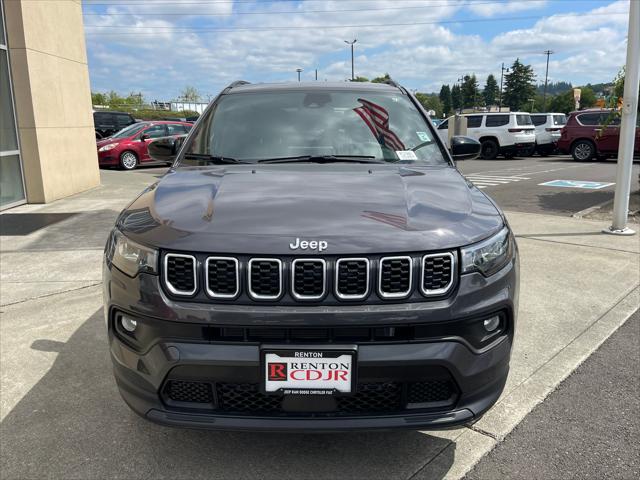 2024 Jeep Compass COMPASS LATITUDE LUX 4X4