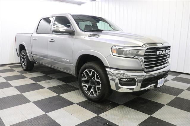 2025 RAM Ram 1500 RAM 1500 LARAMIE CREW CAB 4X4 57 BOX