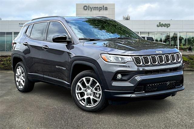 2024 Jeep Compass COMPASS LATITUDE LUX 4X4