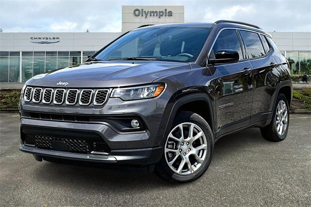 2024 Jeep Compass COMPASS LATITUDE LUX 4X4