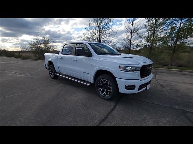 2025 RAM Ram 1500 RAM 1500 LARAMIE CREW CAB 4X4 57 BOX