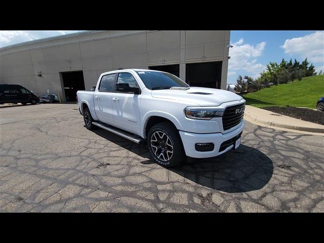 2025 RAM Ram 1500 RAM 1500 LARAMIE CREW CAB 4X4 57 BOX