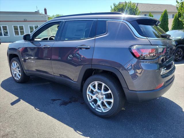 2024 Jeep Compass COMPASS LATITUDE LUX 4X4