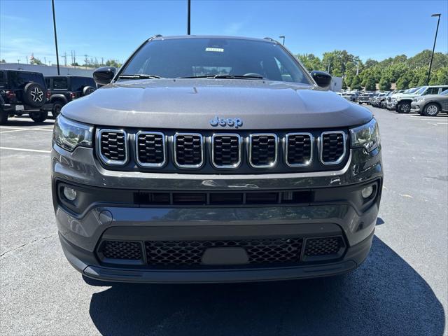 2024 Jeep Compass COMPASS LATITUDE 4X4