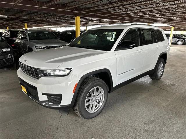 2024 Jeep Grand Cherokee GRAND CHEROKEE L LAREDO 4X4