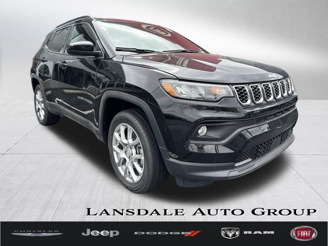 2024 Jeep Compass COMPASS LATITUDE LUX 4X4