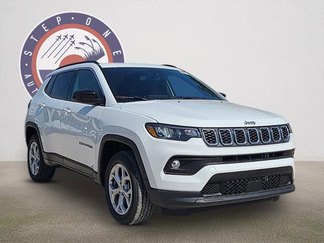 2024 Jeep Compass COMPASS LATITUDE 4X4