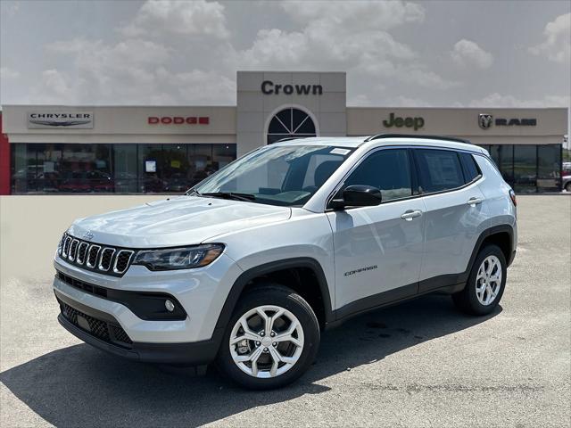 2024 Jeep Compass COMPASS LATITUDE 4X4