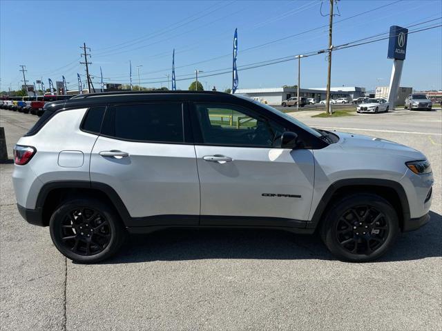 2024 Jeep Compass COMPASS LATITUDE 4X4