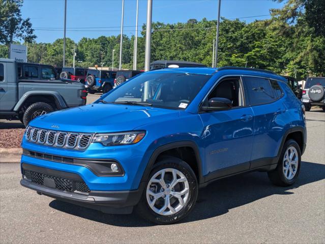 2024 Jeep Compass COMPASS LATITUDE 4X4