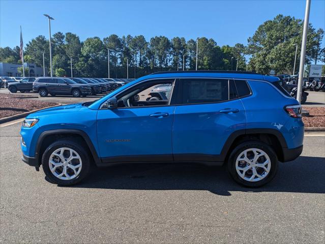 2024 Jeep Compass COMPASS LATITUDE 4X4