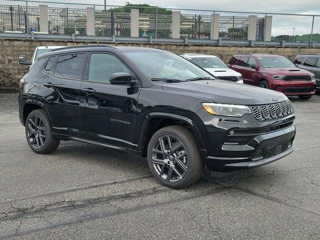 2024 Jeep Compass COMPASS LIMITED 4X4