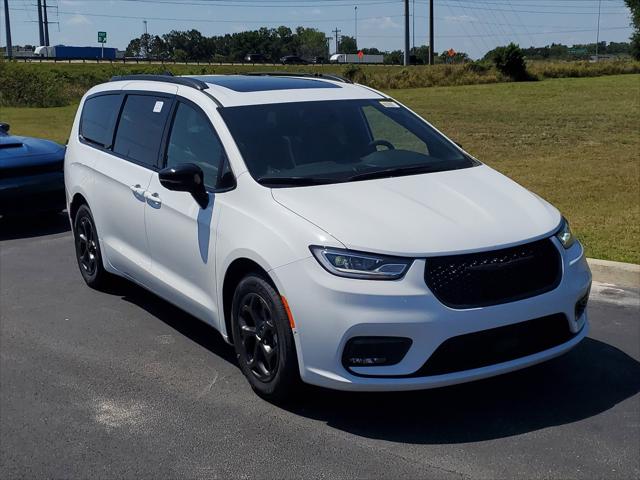 2024 Chrysler Pacifica Hybrid PACIFICA PLUG-IN HYBRID PREMIUM S APPEARANCE