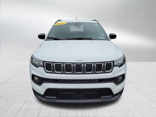 2024 Jeep Compass COMPASS LATITUDE LUX 4X4