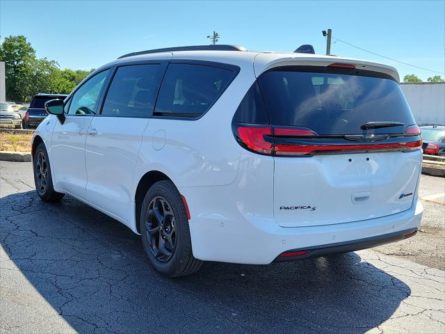 2024 Chrysler Pacifica Hybrid PACIFICA PLUG-IN HYBRID PREMIUM S APPEARANCE