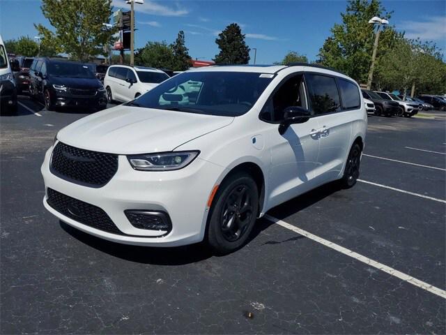 2024 Chrysler Pacifica Hybrid PACIFICA PLUG-IN HYBRID PREMIUM S APPEARANCE