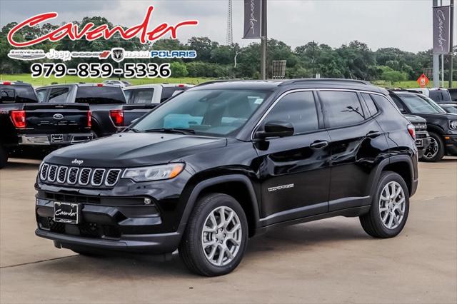 2024 Jeep Compass COMPASS LATITUDE LUX 4X4