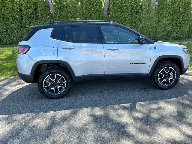 2024 Jeep Compass COMPASS TRAILHAWK 4X4