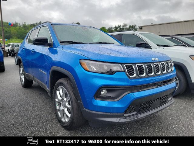 2024 Jeep Compass COMPASS LATITUDE LUX 4X4